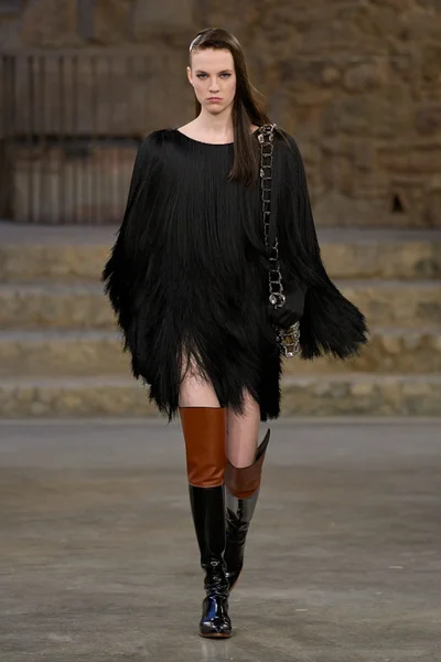 Look 46
